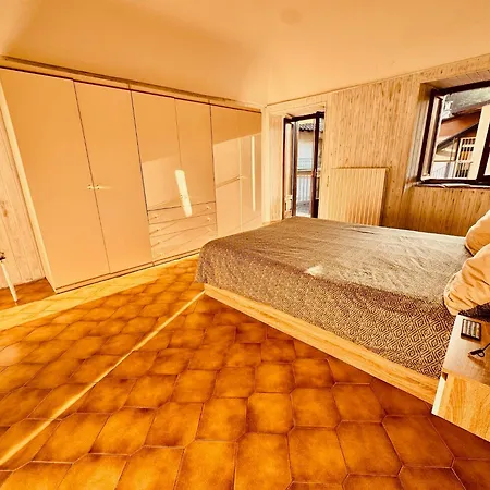 Maison De A Cuneo Ferienhaus *