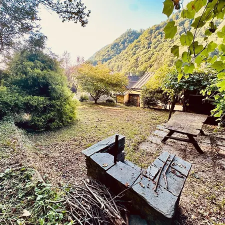 Maison De A Cuneo 펜션