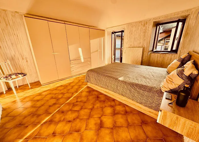 Maison De A Cuneo Ferienhaus *